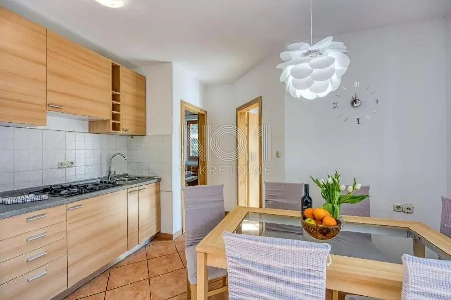 Apartment Adepto Sveti Jakov