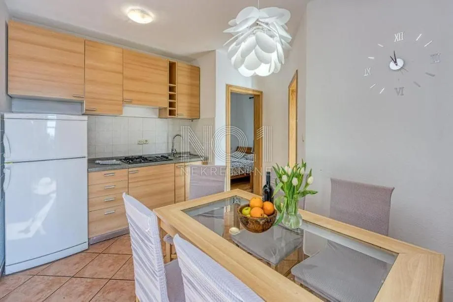 Apartment Adepto Sveti Jakov